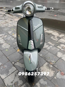 Xe điện Vespa Espero màu xám xi măng siêu nét