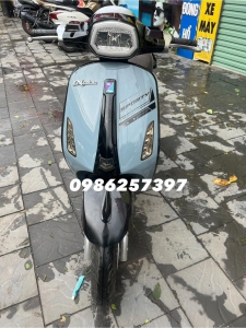 Xe điện Vespa Nioshima đền vuông đời cao